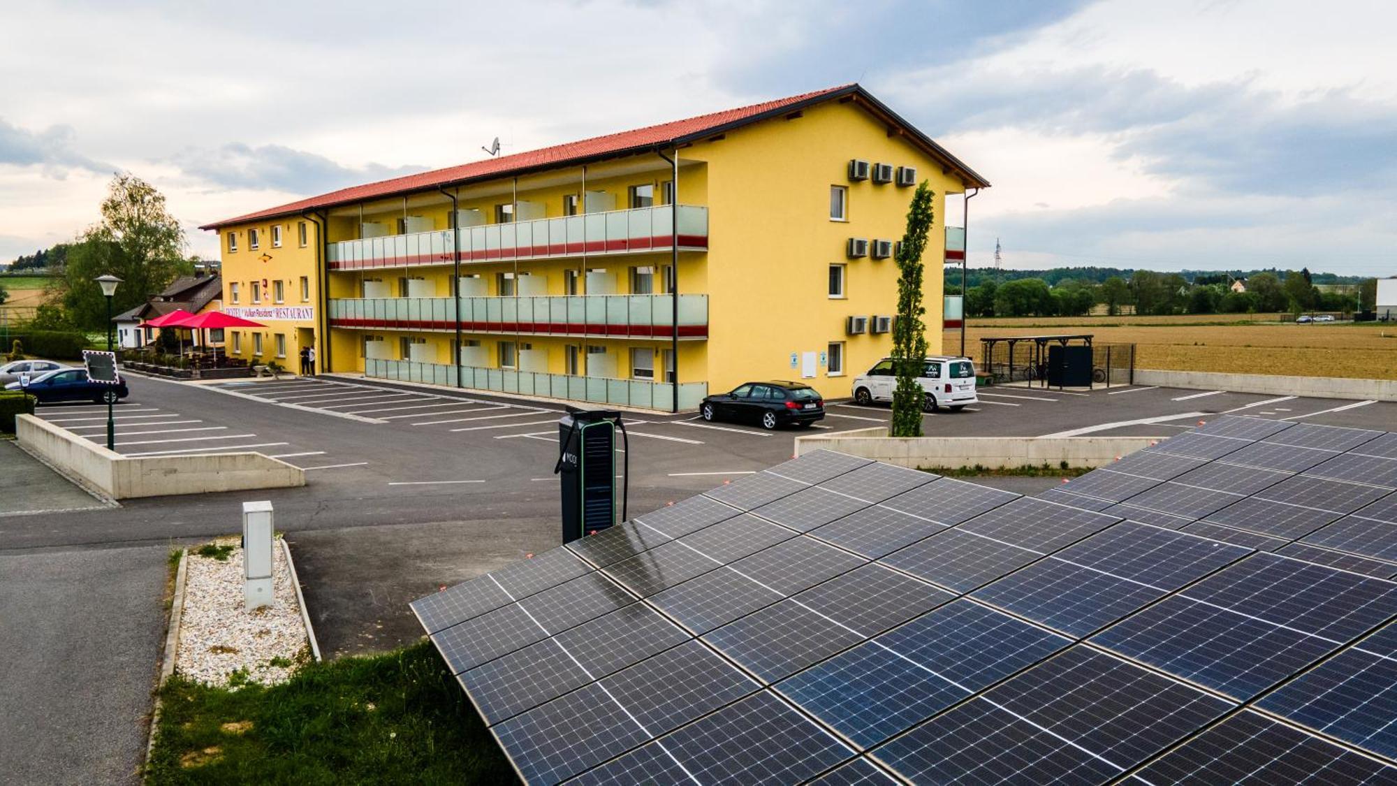 Vulkan Residenz Hotel I Self Check-In Schwarzautal Экстерьер фото